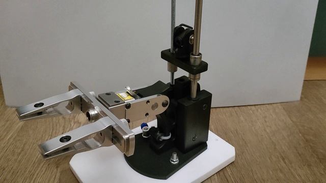 8b1196a9308f165c0ffa42fbcc8874fb