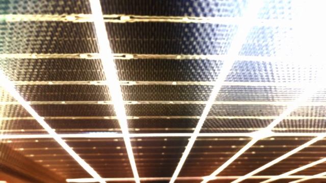 ECOFLOW 220W BIFACIAL PORTABLE SOLAR PANEL | Specs | Narrated | Tempered Glass | +155W Back Of Pane