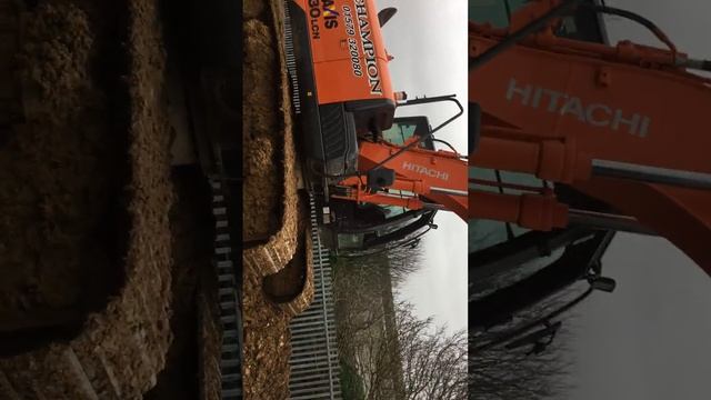 2015 Hitachi ZX130LCN-5 - FC1334