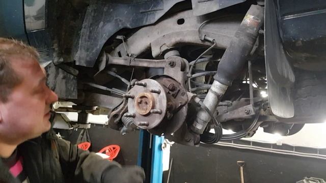 Замена колодок ручника на кадиллак эскалейд