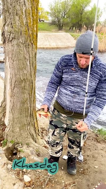 Окунь на червя