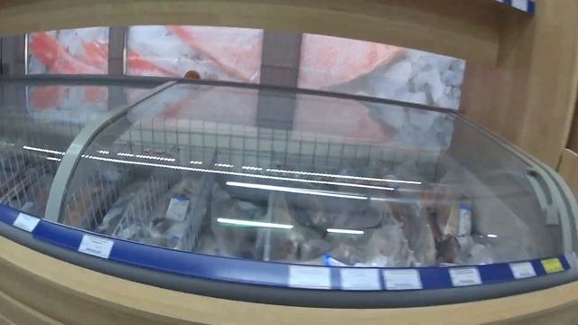 жареная ряпушка в панировке под зеленью