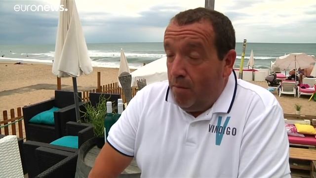 Francia: Tutti Pazzi Per Il Vino Blu