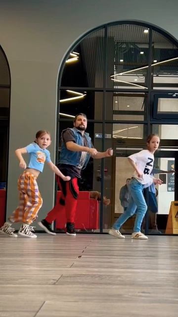Импульсы  - Лена Темникова к⭐️🔝| #shorts Dance By Kolya Korolev & Sofi & Liza