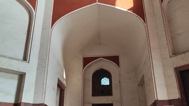 Мавзолей-усыпальница императора Великих Моголов Хумаюна в Дели