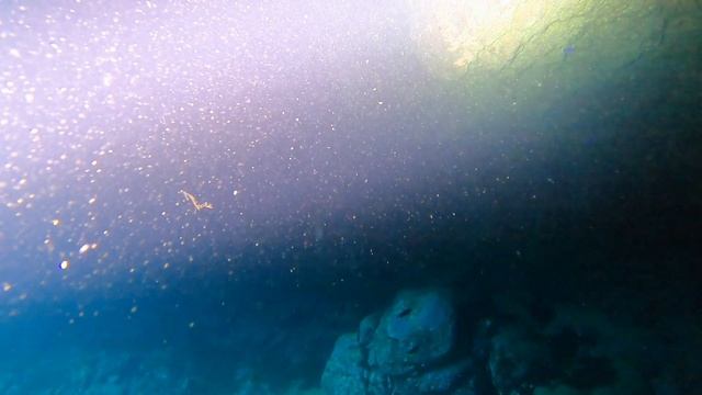 Wurkkos DL70 Dive Light Underwater Brightness Test 13000 Lumen