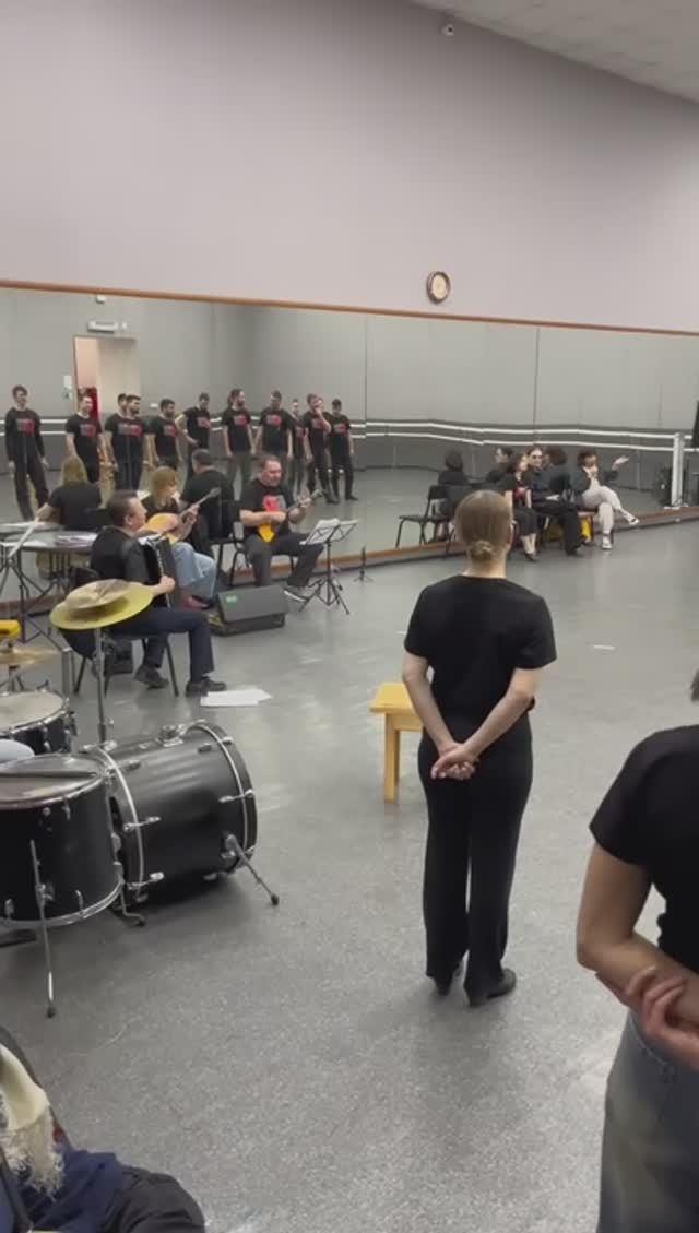 Репетиционный процесс нового проекта к 80-летию Великой Победы