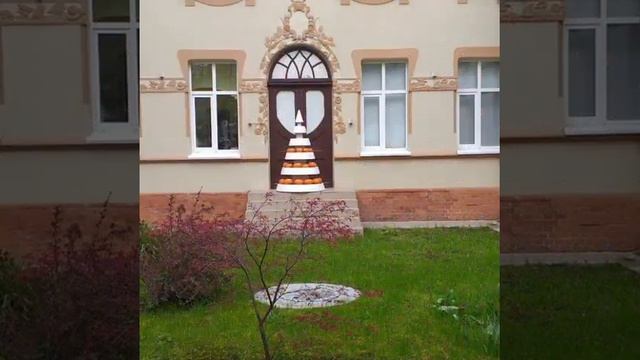 Обзор на канал Наша жизнь в Германии: Хайп на вере или ответ хейтерам, опять перестарались)))