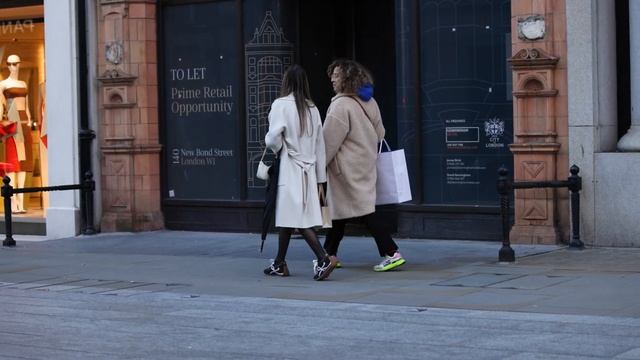 What Everyone Is Wearing! What Are People Wearing ? 2024 Street Fashion