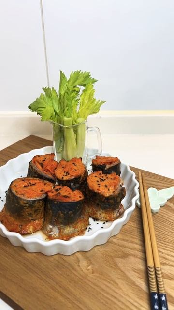 Рулетики из скумбрии на праздничный стол- сочно, вкусно, ароматно!#shorts