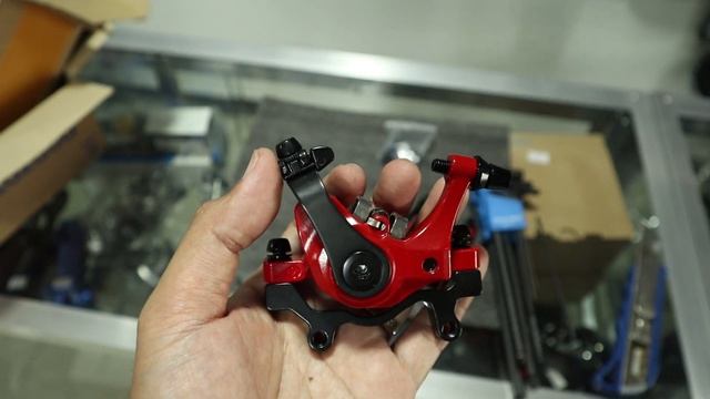  UNBOXING: ZOOM DB680 BILATERAL DISC BRAKE CALIPER  BIKE TECH TUESDAY