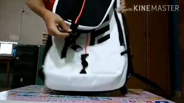 รีวิวกระเป๋าBabolat Pure Strike Backpack