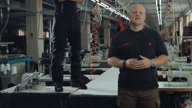 Видеообзор туристических мотоштанов Hyperlook Altai