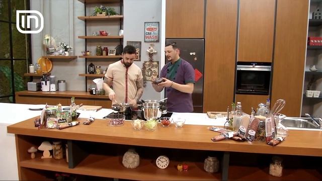 Risotto Me Gorgonzola Dhe Sallam Në Kripë Dhe Piper 23/01/2018 | IN TV Albania