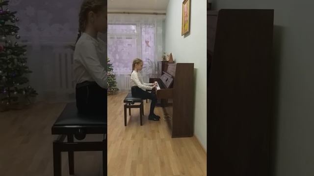 Резникова Виктория 10 лет, младшая группа, ДМШ 1 г.Белгорода, преп. Бахмутова С.В.