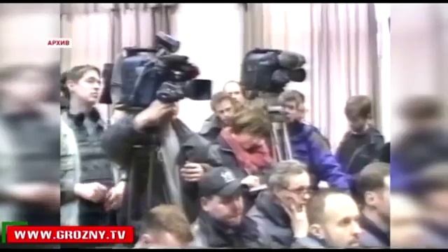 Конституция, принятая 13 лет назад на всенародном референдуме, изменила жизнь чеченского народа