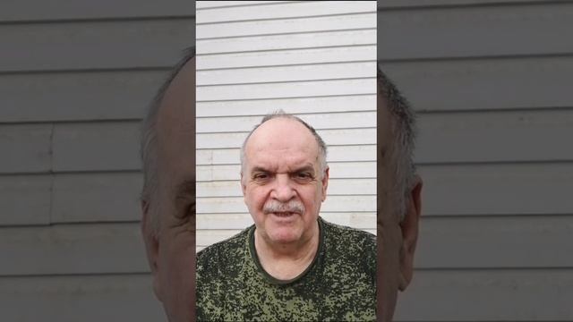 Девочка и полицейский