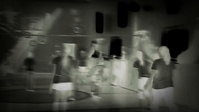 Волейбол мальчики против девочек!!!!!!