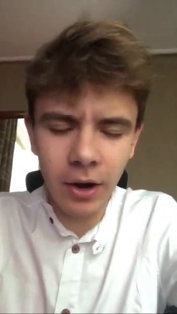 как парни реагируют на горячее фото девушек?