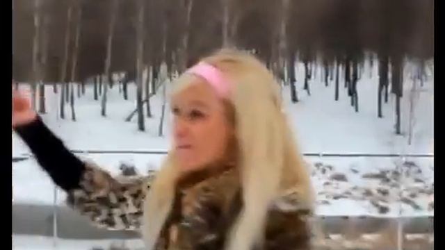 Мы курим парламент,и у нас мерзнет пиз...ка!!=))