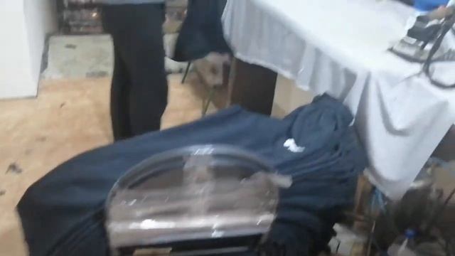 Moskvada Yigitlarga Onson Yengil Dazmol Ishlari