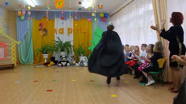 Утреник к 8 марта 2017