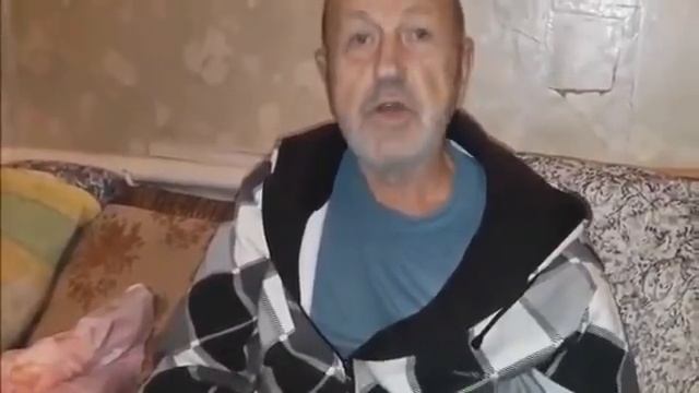 посмотри что вытворяет бесстыдница