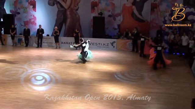 Юниоры-2. Стандарт. Финал. SlowFox