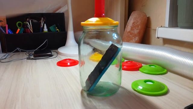 Эксперимент звук в вакууме