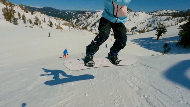 W22 Men’s [ak] GORE-TEX Cyclic Jacket