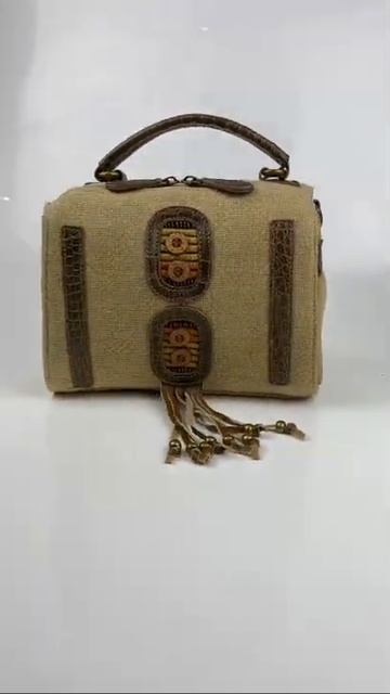 Интернет-магазин сумок из натуральной кожи.