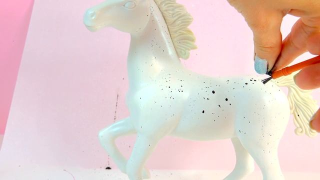 Do It Yourself Painting A Blank Model  Horse Acrylic Paint Kit Craft Video