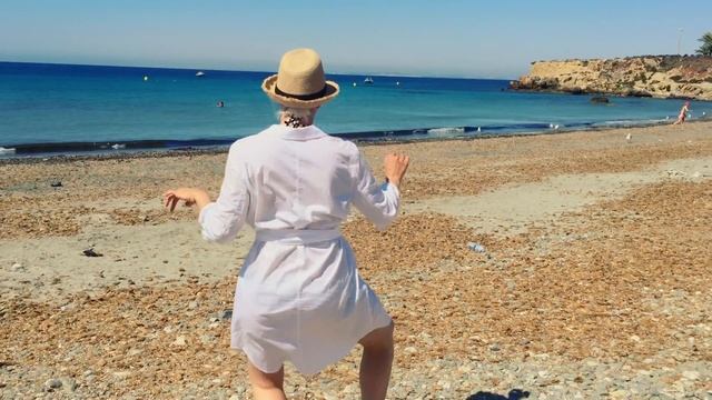Twist Again With Marian & Zelimir In Cannes (Official Video)