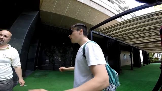 Музыкант на улице,нас принела полиция,паркур,немного обычного дня