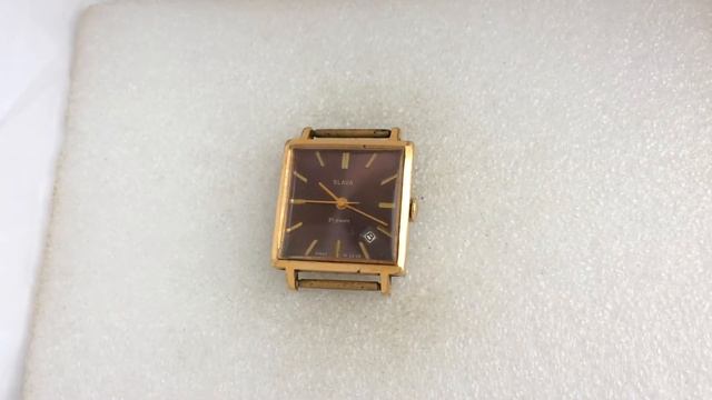 наручные часы Слава СССР квадратные позолоченные