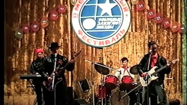 и вновь продолжается бой