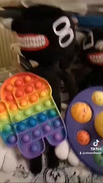 Кто круче симпл димпл или поп ит. Песня из тик тока. Картун Дог и Кат спорят. Тренд тик ток. #short