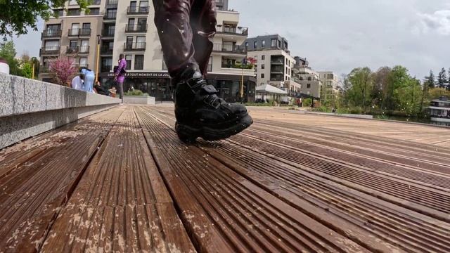 PUMA And BUFFALO Completely Soaked In The Fountain
