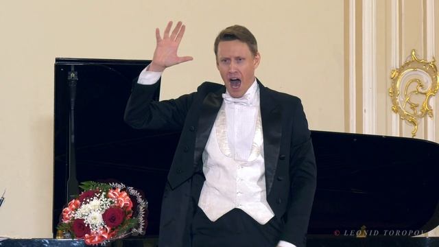 Евгений Птичкин - Цыганская песня Николки из оперетты «Бабий бунт») 27.11.2021 МЗФ