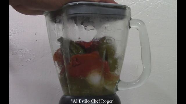 La Legendaria Salsa De 3 Chiles, CHILAQUILES A Los 3 Chiles | Chef Roger