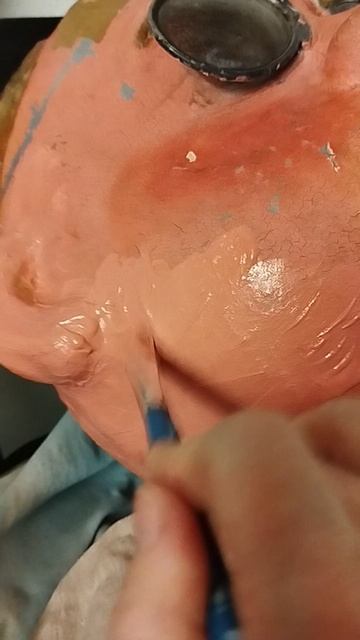 Реставрирую старинную куклу.mp4