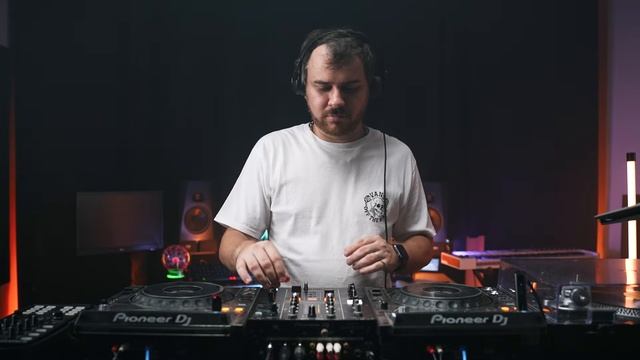 Underlow Live At Studio – 22.03.2025 [veval.ru]