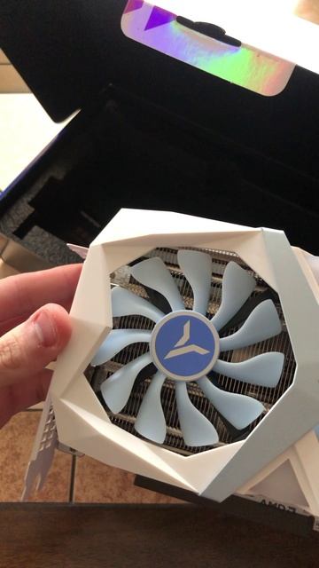 Знаешь такую видеокарту?