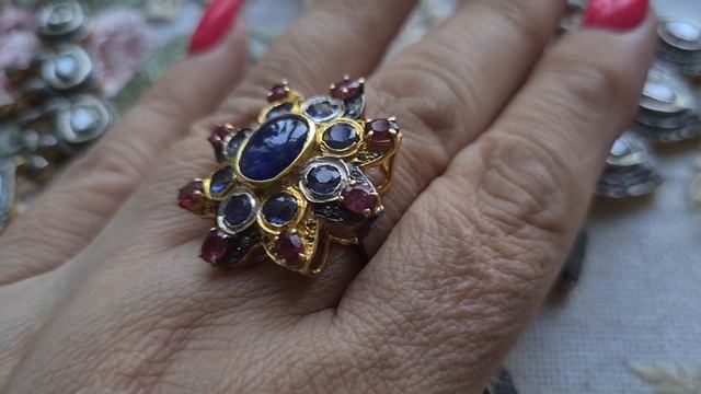 1243.Любовь к индийским украшениям и их сокральный смысл