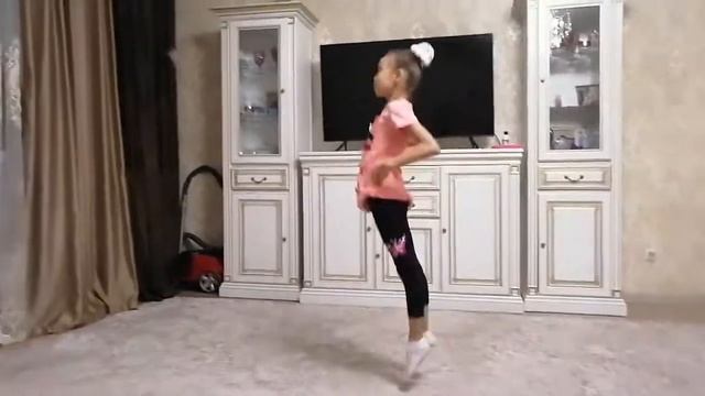 Айка и гимнастика