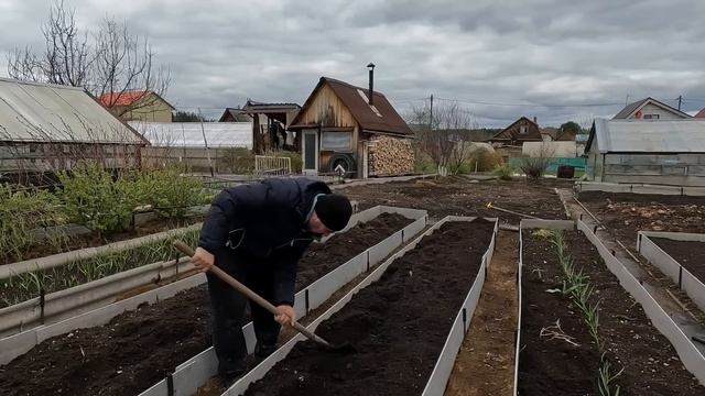 На даче работы полно а мы приболели. Ответы на некоторые вопросы.