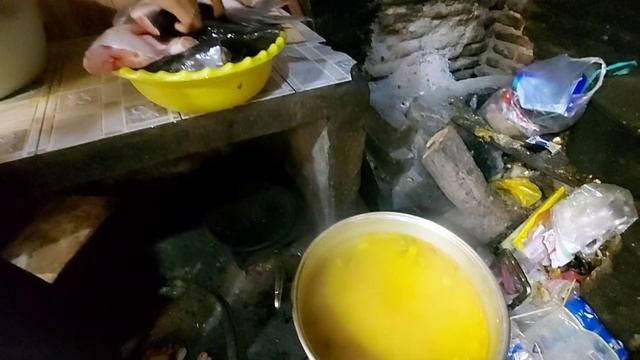 WARUNGE TANPA NAMA TAPI MENUNYA KOMPLIT  ASEM ASEM PATIN JADI FAVORITE !! WARUNG MBK DAH