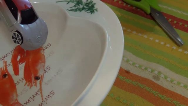 машинка мегаполис меняет цвет от горячей воды