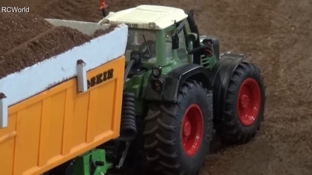 RC Siku Tractors At Work Traktoren Landwirtschaft ♦ Erlebniswelt Modellbau Kassel 2016
