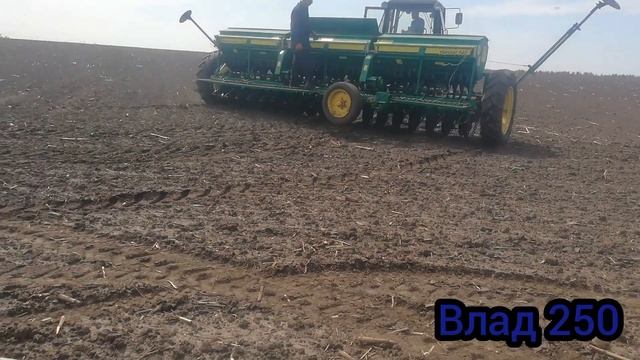 Посев сои трактором МТЗ 82.1и cеялкой Harvest 540